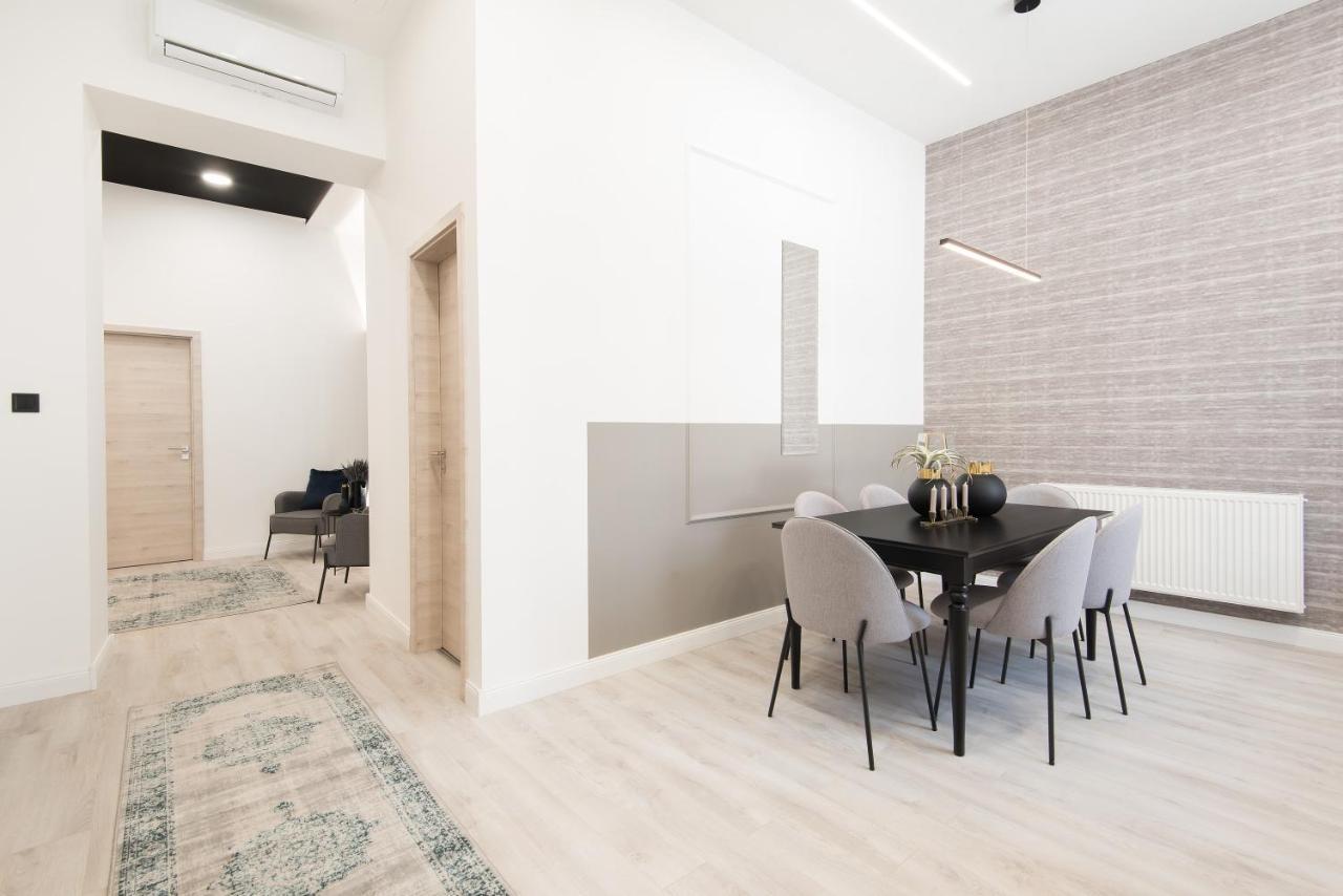 Hollo 3 Bedroom Downtown Apartment بودابست المظهر الخارجي الصورة