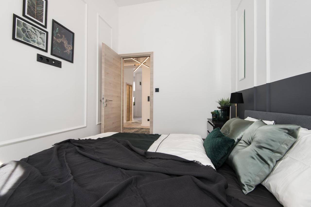 Hollo 3 Bedroom Downtown Apartment بودابست المظهر الخارجي الصورة